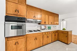 16217 SE Newport Way, Bellevue, WA 98006 - Photo 6