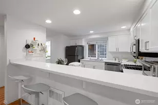 3619 Dayton Ave N, Seattle, WA 98103 - Photo 10