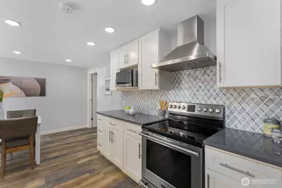 11516 8th Avenue NE, Seattle, WA 98125 - Photo 10