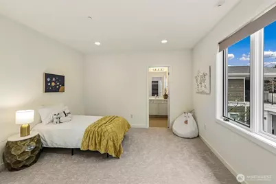 526 14th Avenue W, Kirkland, WA 98033 - Photo 26