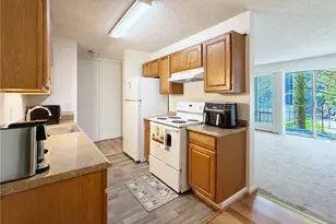 10455 Des Moines Memorial Dr S, Seattle, WA 98168 - Photo 12