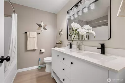 12303 Harbour Pointe Boulevard #EE304, Mukilteo, WA 98275 - Photo 14
