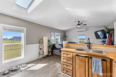 8902 Telegraph Road, Sumas, WA 98295 - Photo 10
