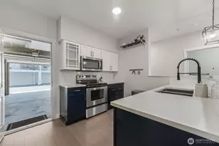 2970 SW Raymond St, Seattle, WA 98126 - Photo 8