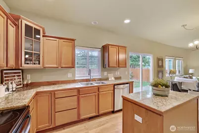 215 196th Place SW, Bothell, WA 98012 - Photo 14