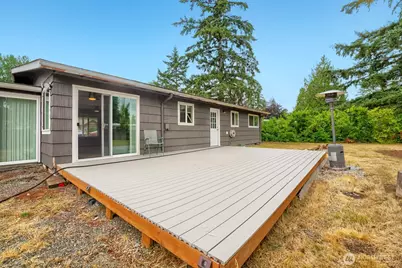 715 Johns Rd E, Parkland, WA 98445 - Photo 14