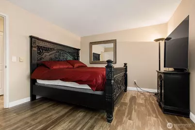 710 240th Way SE #G302, Sammamish, WA 98074 - Photo 16