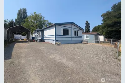 13215 35th Avenue S, Tukwila, WA 98168 - Photo 2