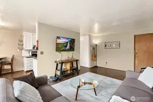 2031 NW 59th St, Seattle, WA 98107 - Photo 8