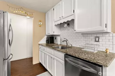 2031 NW 59th Street #101, Seattle, WA 98107 - Photo 12