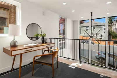 755 Hayes Street, Seattle, WA 98109 - Photo 14