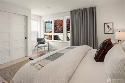 755 Hayes Street, Seattle, WA 98109 - Photo 22