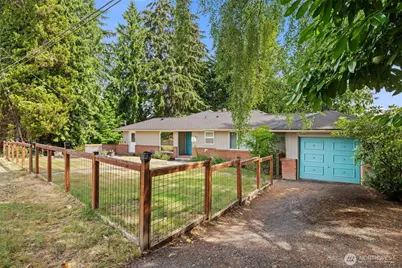 11954 Exeter Avenue NE, Seattle, WA 98125 - Photo 2