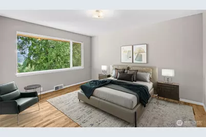 11954 Exeter Avenue NE, Seattle, WA 98125 - Photo 10