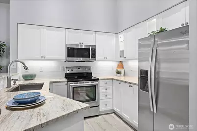 16125 Juanita Woodinville Way NE #403, Bothell, WA 98011 - Photo 8