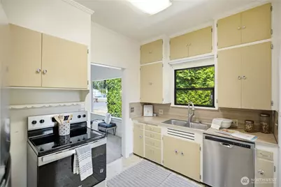 1424 S 55th Street, Tacoma, WA 98408 - Photo 10