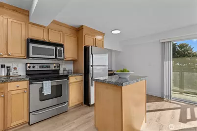1601 Taylor Avenue N #303, Seattle, WA 98109 - Photo 10