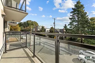 1601 Taylor Ave N, Seattle, WA 98109 - Photo 24