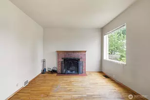 9002 2nd Ave NE, Seattle, WA 98115 - Photo 10