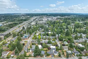 9002 2nd Ave NE, Seattle, WA 98115 - Photo 36