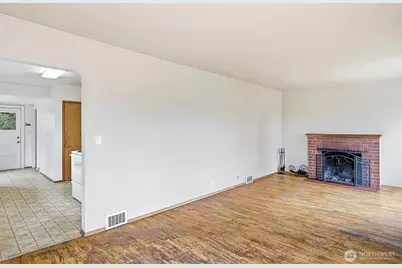 9002 2nd Avenue NE, Seattle, WA 98115 - Photo 8