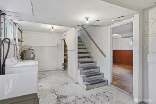 9002 2nd Ave NE, Seattle, WA 98115 - Photo 22