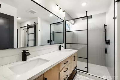 8451 18th Avenue SW, Seattle, WA 98106 - Photo 18