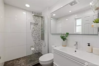12938 NE 136th Place, Kirkland, WA 98034 - Photo 16
