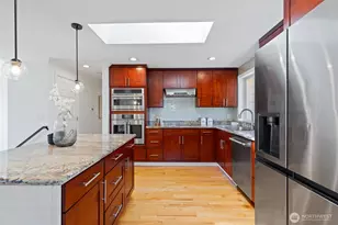 12938 NE 136th Pl, Kirkland, WA 98034 - Photo 10