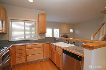 3712 101st Way NE #505, Kirkland, WA 98033 - Photo 6