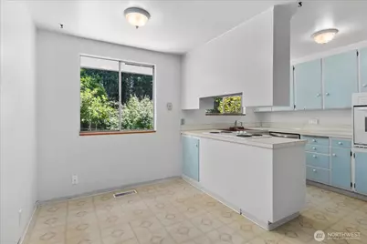6216 189th Place SW, Lynnwood, WA 98036 - Photo 8