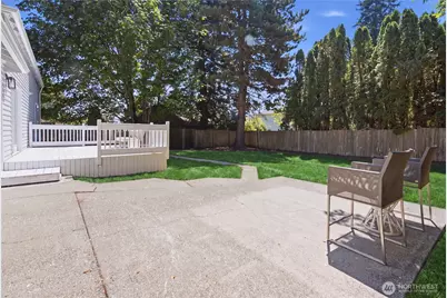 13413 NE 132nd St, Kirkland, WA 98034 - Photo 32