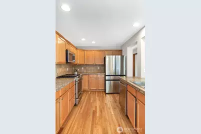 308 170th Place SE, Bothell, WA 98012 - Photo 8