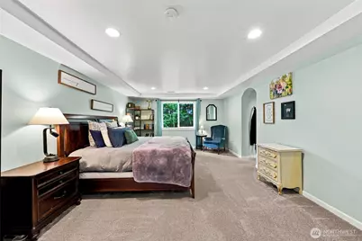 14117 Parkview Drive E, Bonney Lake, WA 98391 - Photo 18