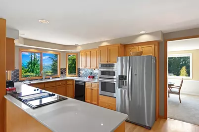 19004 64th Avenue NE, Kenmore, WA 98028 - Photo 6