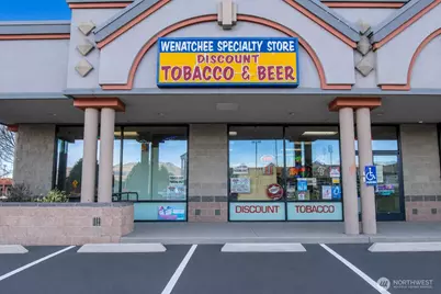 discount tobacco east wenatchee Get Right 1210 N Wenatchee Ave #K,