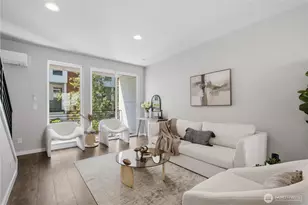 8605 21st Pl NE, Seattle, WA 98115 - Photo 2
