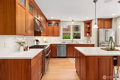 1852 E Shelby Street, Seattle, WA 98112 - Photo 10