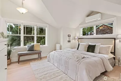 1852 E Shelby Street, Seattle, WA 98112 - Photo 14