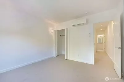 114 20th Ave #B, Seattle, WA 98122 - Photo 12
