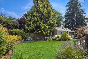 11119 NE 142nd St, Kirkland, WA 98034 - Photo 2