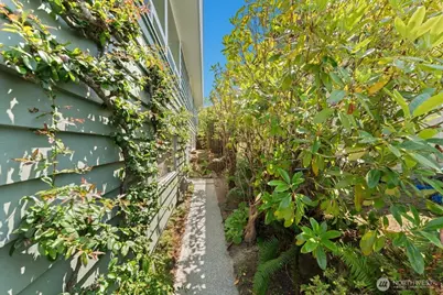 2127 NW 99th Street, Seattle, WA 98117 - Photo 34