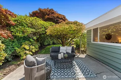 2127 NW 99th Street, Seattle, WA 98117 - Photo 32