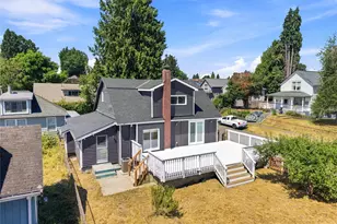 1207 8th St, Bremerton, WA 98337 - Photo 2