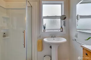 610 Calhoun Dr, Point Roberts, WA 98281 - Photo 14