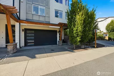 19225 Damson Road #F-4, Lynnwood, WA 98036 - Photo 2