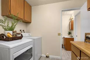 13012 SE 47th St, Bellevue, WA 98006 - Photo 28