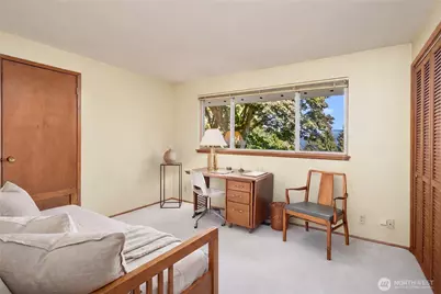 9226 SE 60th Street, Mercer Island, WA 98040 - Photo 18