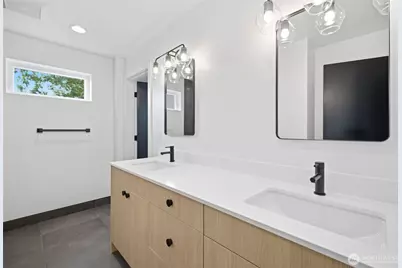 4521 35th Avenue S, Seattle, WA 98118 - Photo 16