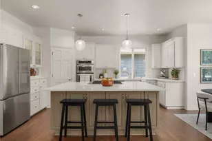 2605 231st Ave SE, Sammamish, WA 98075 - Photo 2